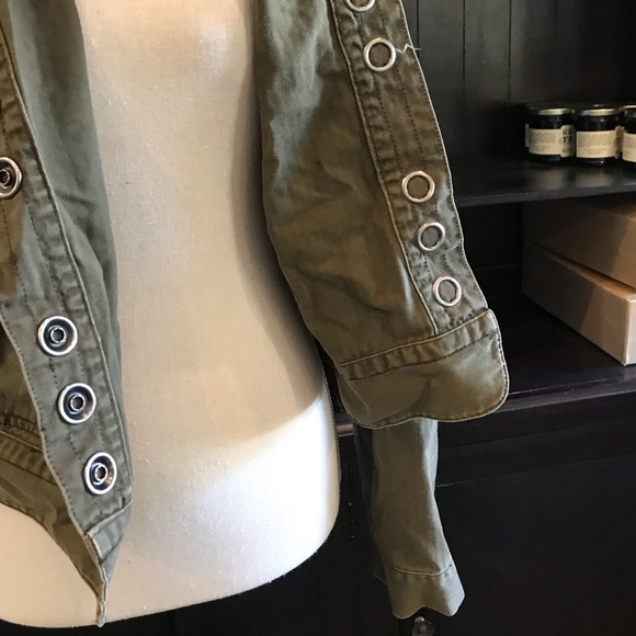 Levi’s Army Green Jacket - Picture 5 of 8